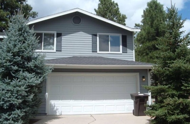 1,350 Sf Townhouse next to Campus and Downtown