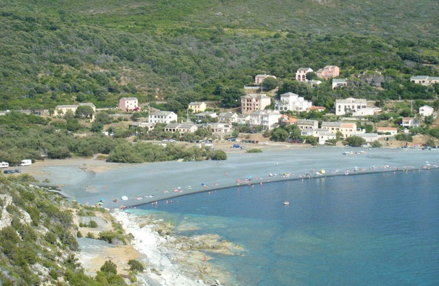 1.5 km from the sea apartment in a house with character