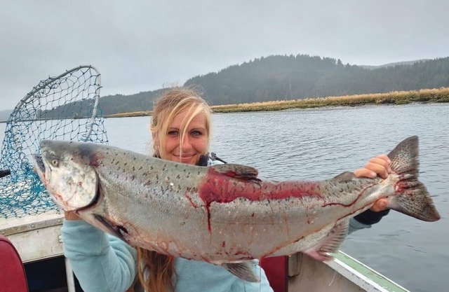 1.5 miles to the mouth of the Kenai River/beach access!