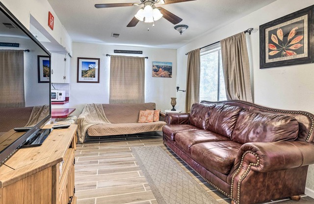 1-Acre Farmhouse - 2 Miles to Phoenix Raceway