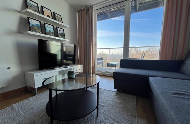 1 Bed by the London Battersea Power