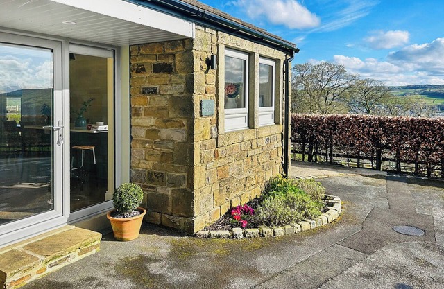 1 bedroom accommodation in Silsden, near Skipton