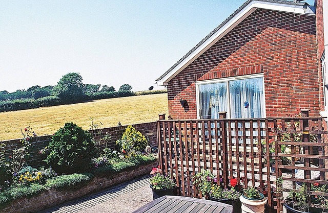 1 bedroom accommodation in Apse Heath, near Shanklin