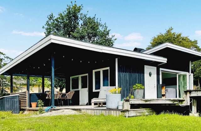 1 bedroom awesome home in Ronneby
