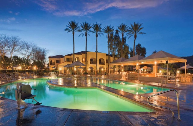 1 Bedroom Deluxe Condo, Kitchen, Sleeps 4, South Mountain, Legacy Golf Resort!