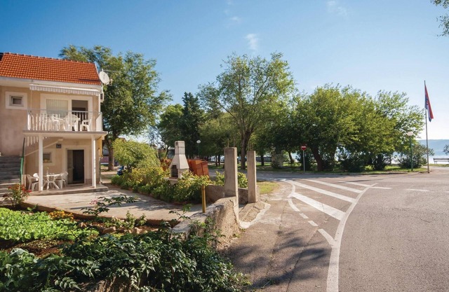 1 bedroom gorgeous apartment in Raslina