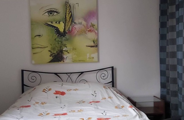1 Bedroom in house in town center and near train station