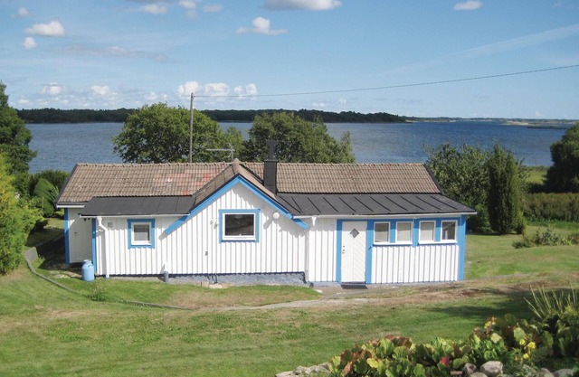 1 bedroom nice home in Sturkö
