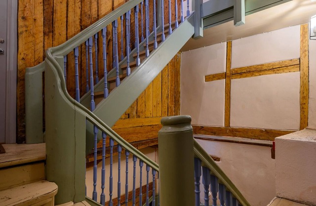 1-Bedroom Old Town Apartment next to the Town Hall Square
