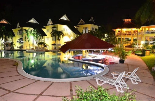 1 Bedroom Penthouse Suite 63, Mystic Ridge Resort