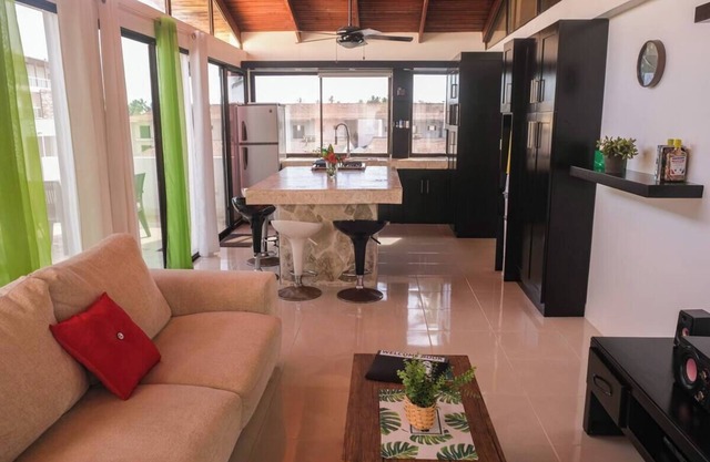 1-Bedroom Penthouse with pool, center Cabarete