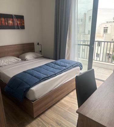 1 Bedroom with private bathroom in a shared 3 bedroom apartment in Swieqi 10 min from Paceville and beach