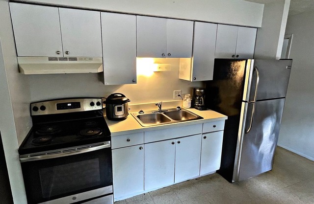 1-bedroom with WiFi and AC in superb Cincinnati