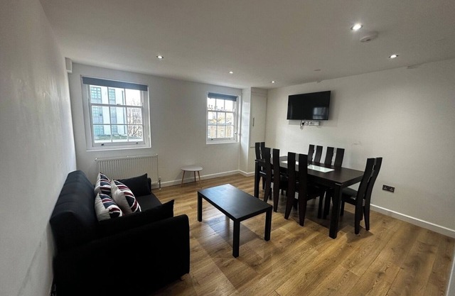 1 minute walk to tube station