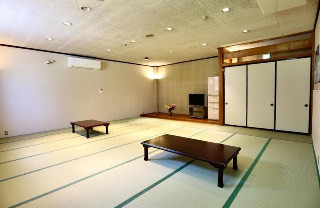 1 night with breakfast Family room with shared b/Kitaazumi-gun Nagano