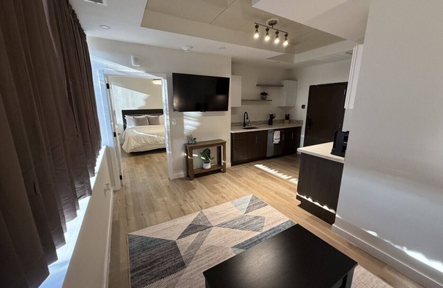 1 - Serenity Suite - 1 - Reese Tower