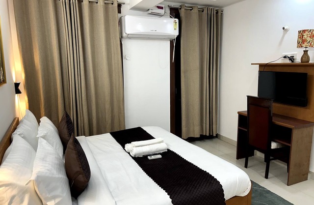 10-bedroom hotel in enjoyable Gurugram with AC, WiFi