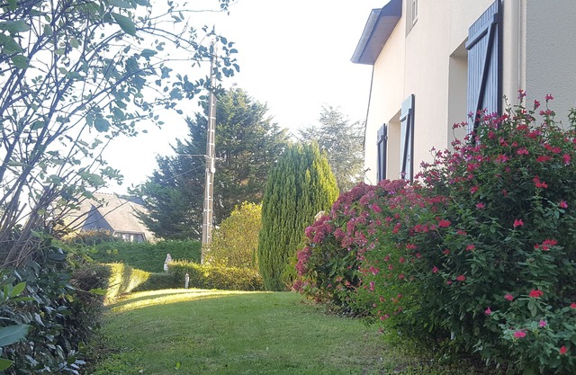 10 minutes from St Jacut and St Cast le Guildo