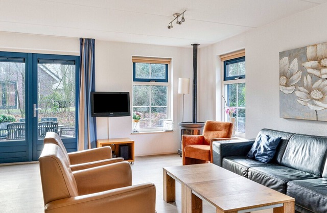 10-person group accommodation
