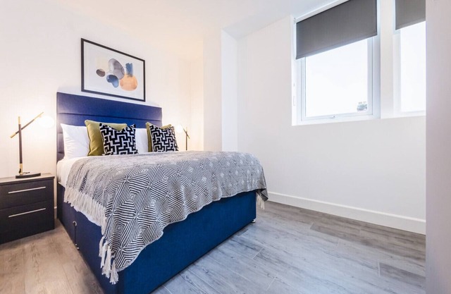 10 Regent Circus Apartment Central Location Long Stays