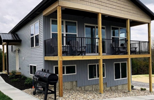 100 Acre Relaxing Retreat Near ARK- The Woodlands