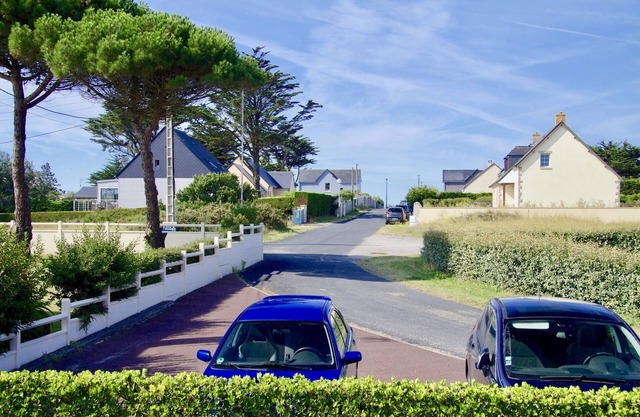 100 m from a Beautiful BEACH, Beautiful 48 m2 apartment,charges included Parking