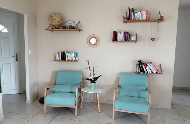 100m2 house with large garden 10 minutes from the sea