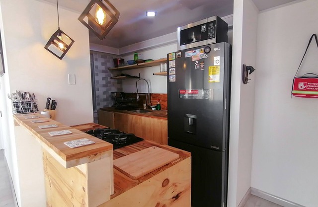 10min dt + Free WiFi + kitchen + 24/7 sec & more