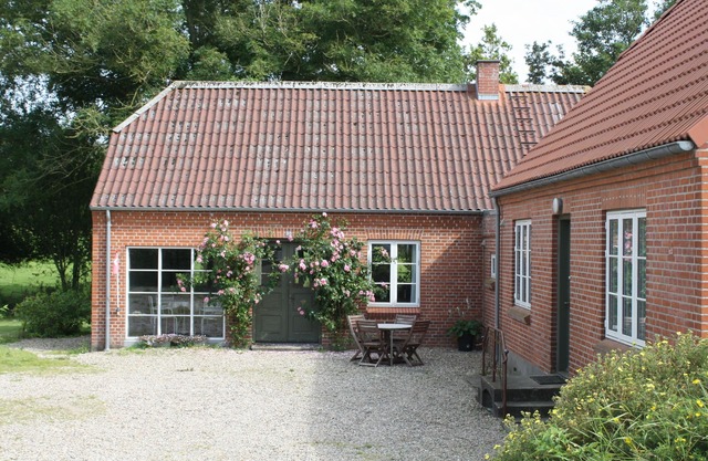 110m2 cozy and lovely holiday home. Only 7 mins. drive to Nykøbing M City.