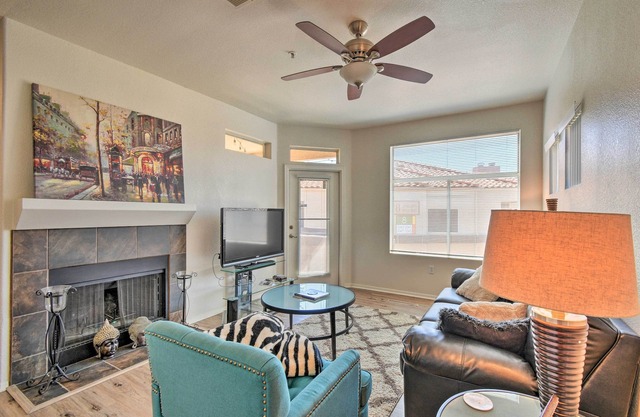 12 Mi to Old Town: Condo w/Pool & Balcony!
