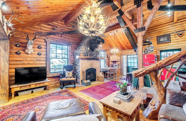 ~ 13 Mi to Main St: Park City Cabin w/Mtn Views!