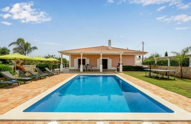 150 m² Villa ∙ 3 bedrooms ∙ 6 guests