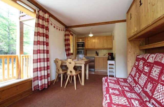 150m from shops, 2nd floor, fitness, swimming pool, balcony, tv, ski locker, 40m², Val Cenis