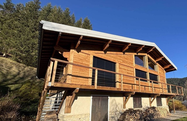 150m² Alpine chalet for 12 with billiard and garage in Méaudre
