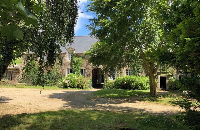 17th century property between the pink granite coast & Lannion, Studio 34m2