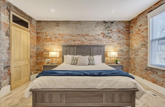 ★☆1906 APT | Designer Gem ? | Parking | Fast WiFi