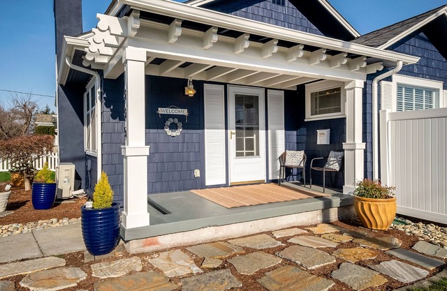 1923 Renovation with Mountain Views