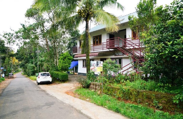 1BHK Charming Home Stay near Chengulam Reservoir