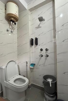 1BHK Luxury Max Stay