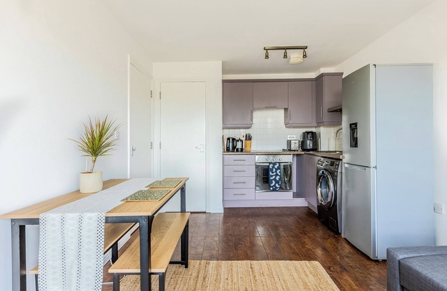 1BR Hidden Gem apt with Parking in Brixton, 10mins to tube!nn