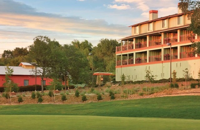 1br Unit Vineyards, Forest, & Golfer's Paradise