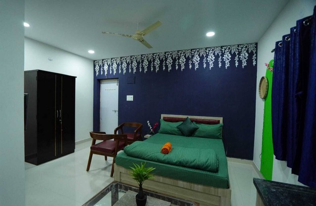 1RK serviced apartment in Hyderabad
