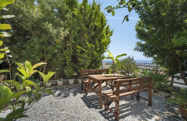 2+1 GARDEN FLAT WITH SEA VIEW