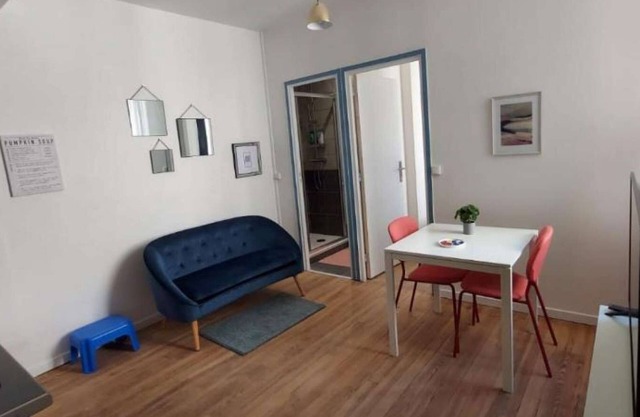 2-2 Charming T1 Bis near train station and town center
