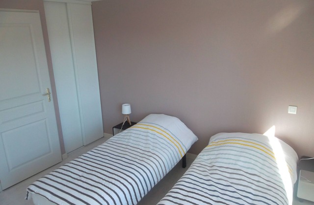 2 * apartment in the heart of the village of Tholy