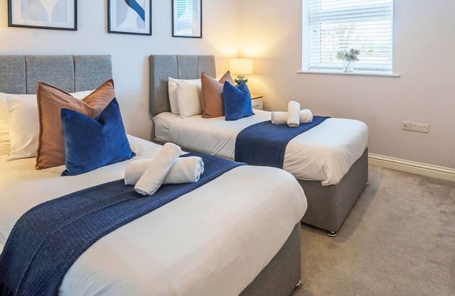 2 Bed 1 Bath Town Center Apt, FREE PARKING