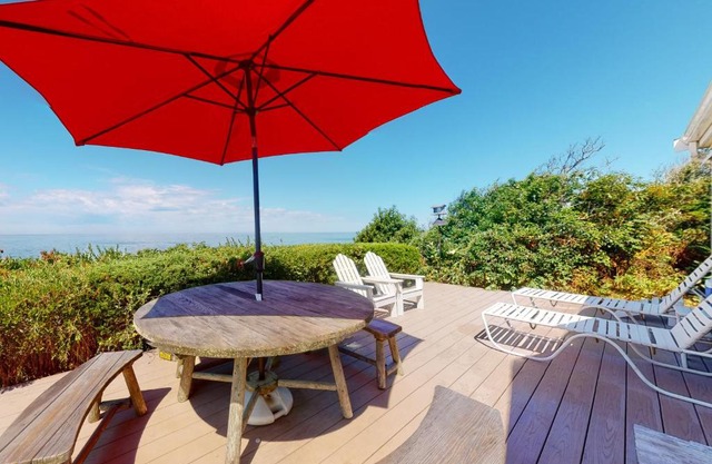 2 Bed 1 Bath Vacation home in Eastham