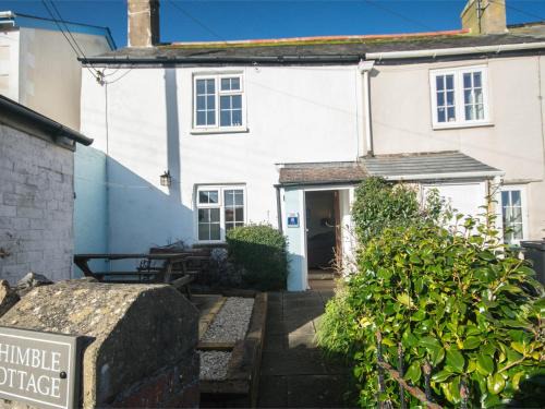 2 Bed in Charmouth DC189