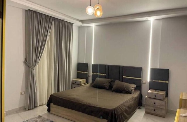 2 bedrooms Roof apartment