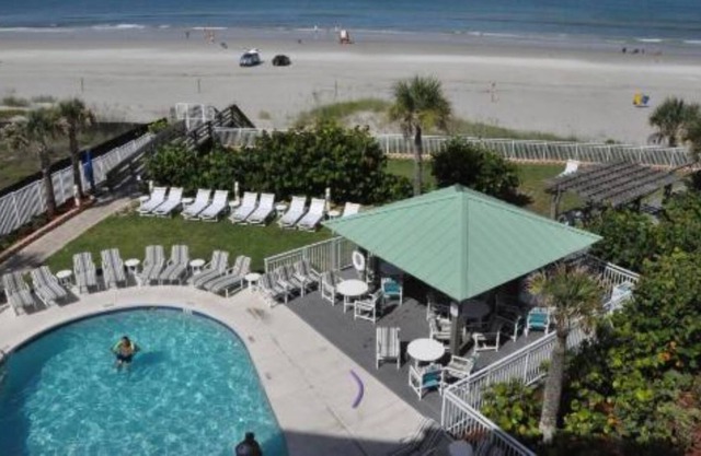 2 bedroom, 2 bath condo on beautiful New Smyrna Beach Florida